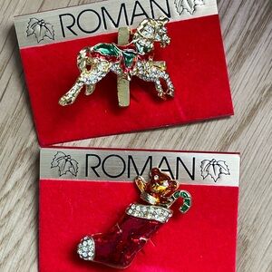 Roman Gold Holiday Brooch Set